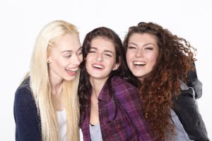 女友達への誕生日プレゼント 相場はいくら Rainbow Turtle Of Happiness